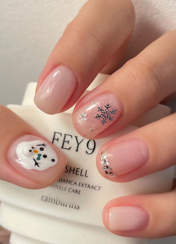 Snowman Art Glitter French Tip Short Nails Snowman Art Glitter French Tip Short Nails — Natural Winter Nails