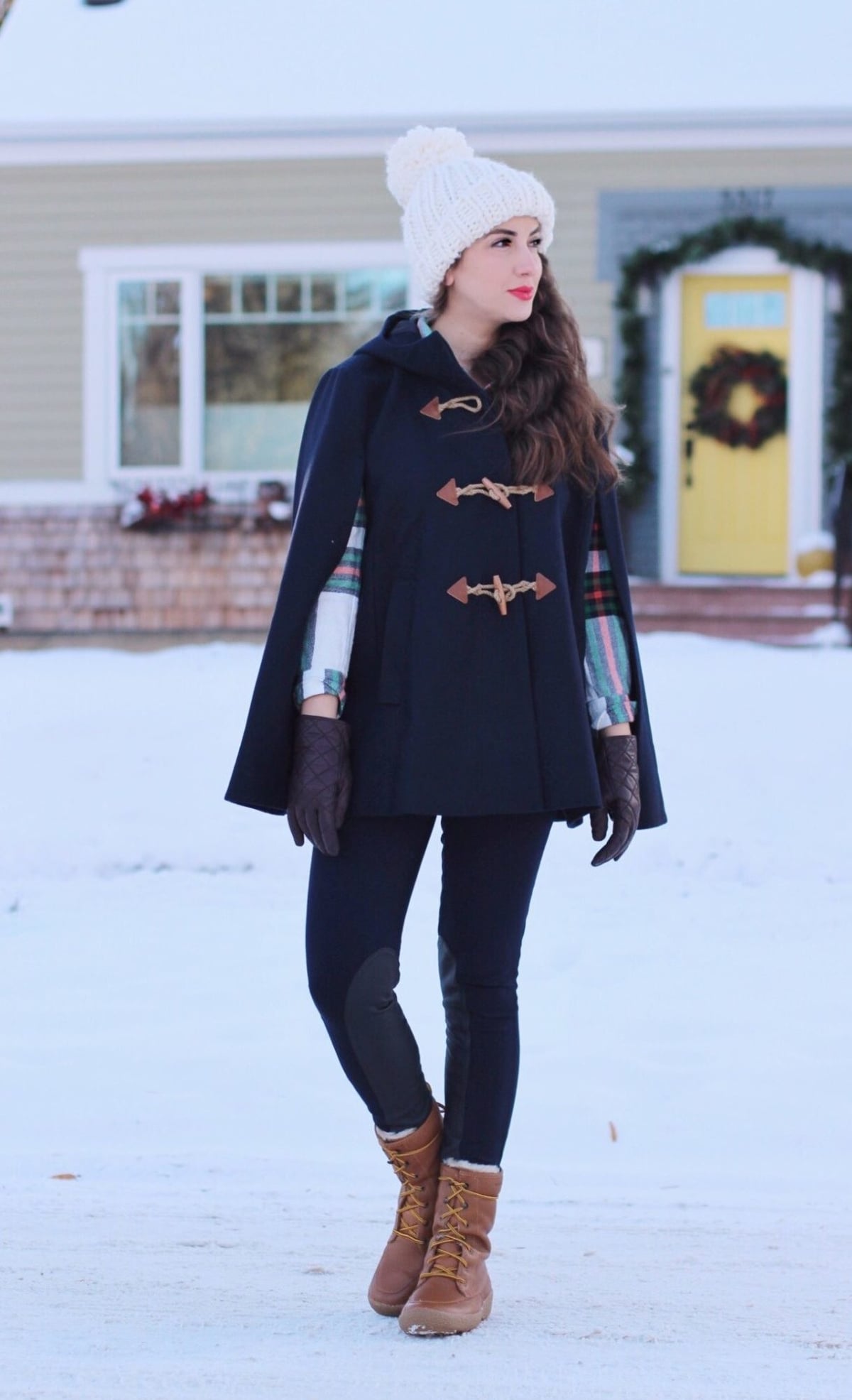 Cape Coat and Plaid Shirt with Tan Winter Boots Cape Coat and Plaid Shirt with Tan Winter Boots — Snow Boots Outfits