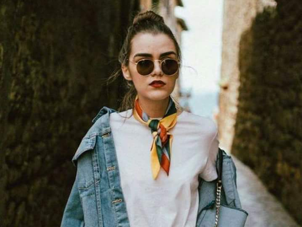 Casual Denim Vibes with a Colorful Neck Scarf Casual Denim Vibes with a Colorful Neck Scarf — Scarf Outfits