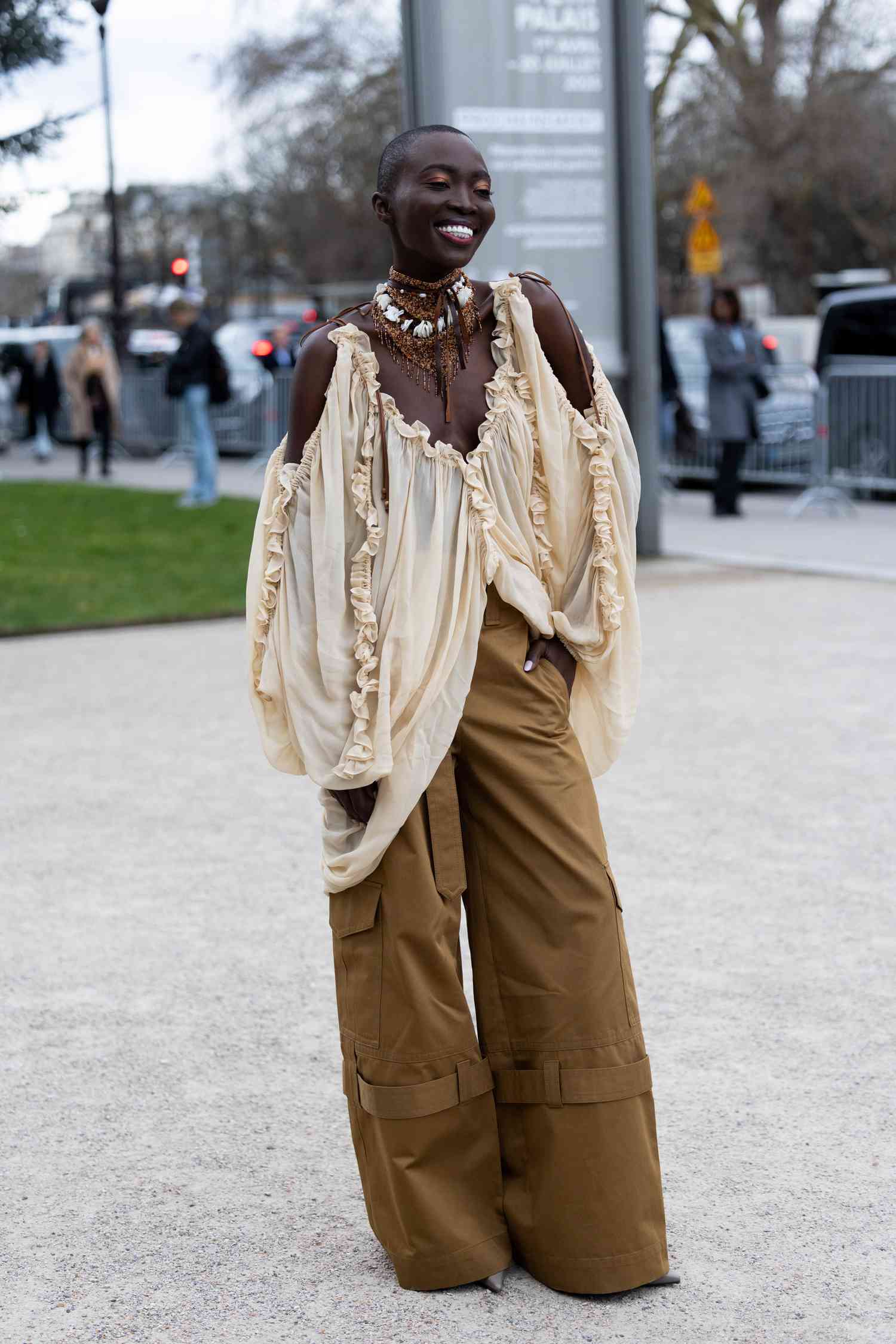 Fashion-Forward Flare Pants with Dramatic Ruffled Blouse — Flare Leggings Outfits