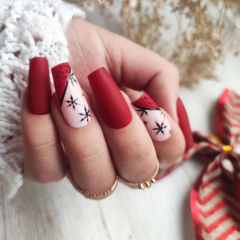 Matte Red Coffin with Snowflakes & Knit Matte Red Coffin with Snowflakes & Knit — Winter Nail Designs