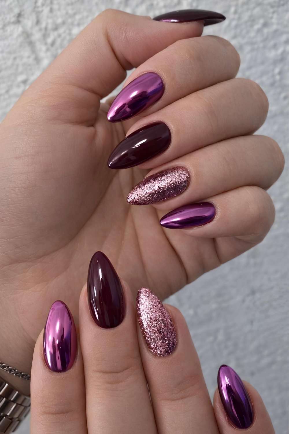Plum Glossy Rose Gold Glitter Chrome Mix Plum Glossy Rose Gold Glitter Chrome Mix — Winter Glitter Nails