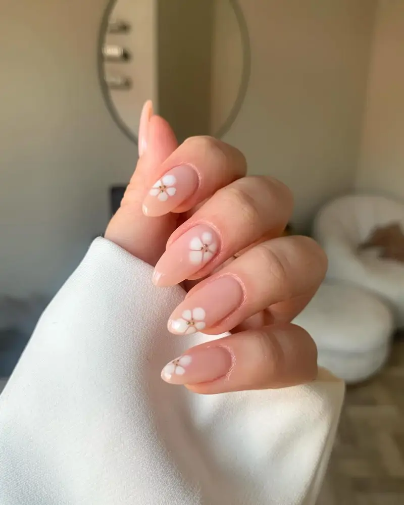 Delicate White Flower Sheer Nude Stilettos Delicate White Flower Sheer Nude Stilettos — Spring Press On Nails 2027