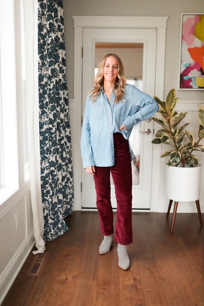 Casual Burgundy Corduroy Pants with a Denim Shirt Casual Burgundy Corduroy Pants with a Denim Shirt — Burgundy Outfits