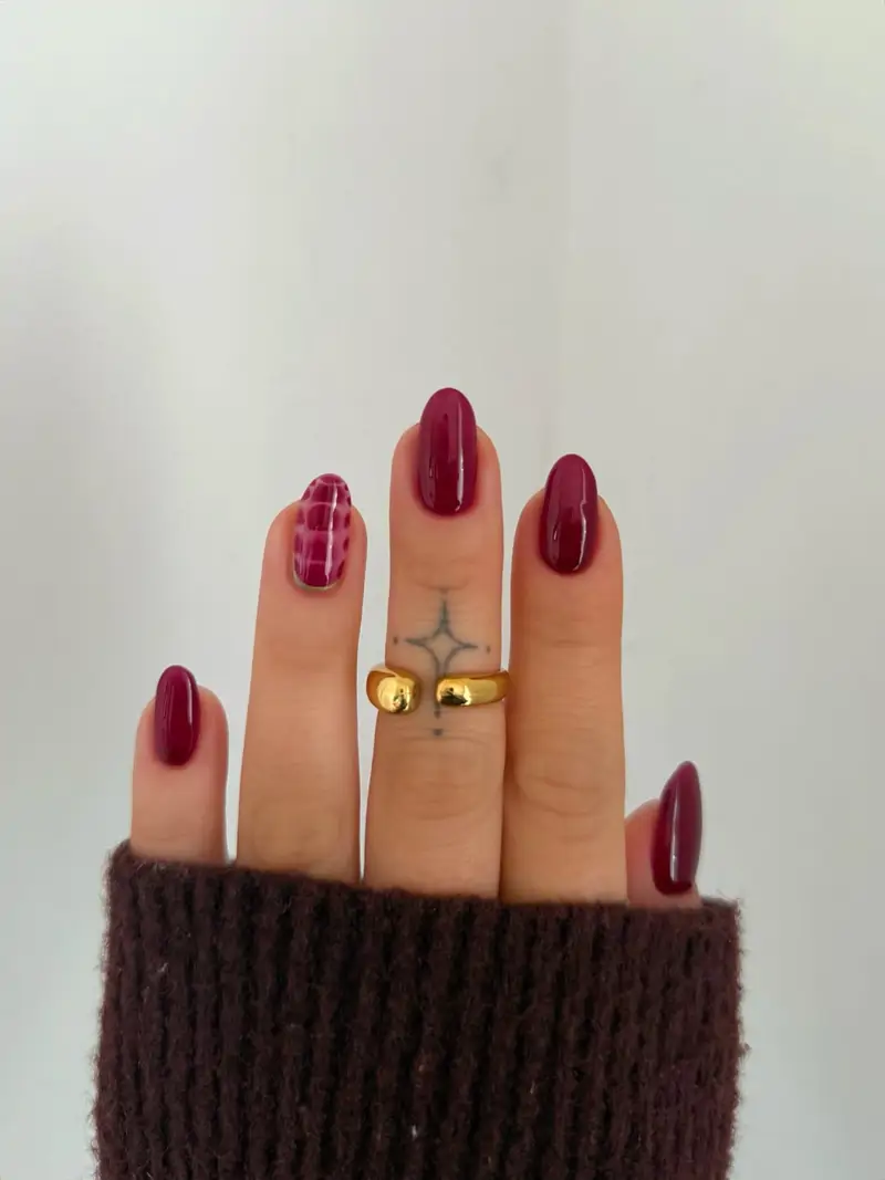 Deep Berry Plaid Accent Oval Nails Deep Berry Plaid Accent Oval Nails — Burgundy Christmas Nails 2026