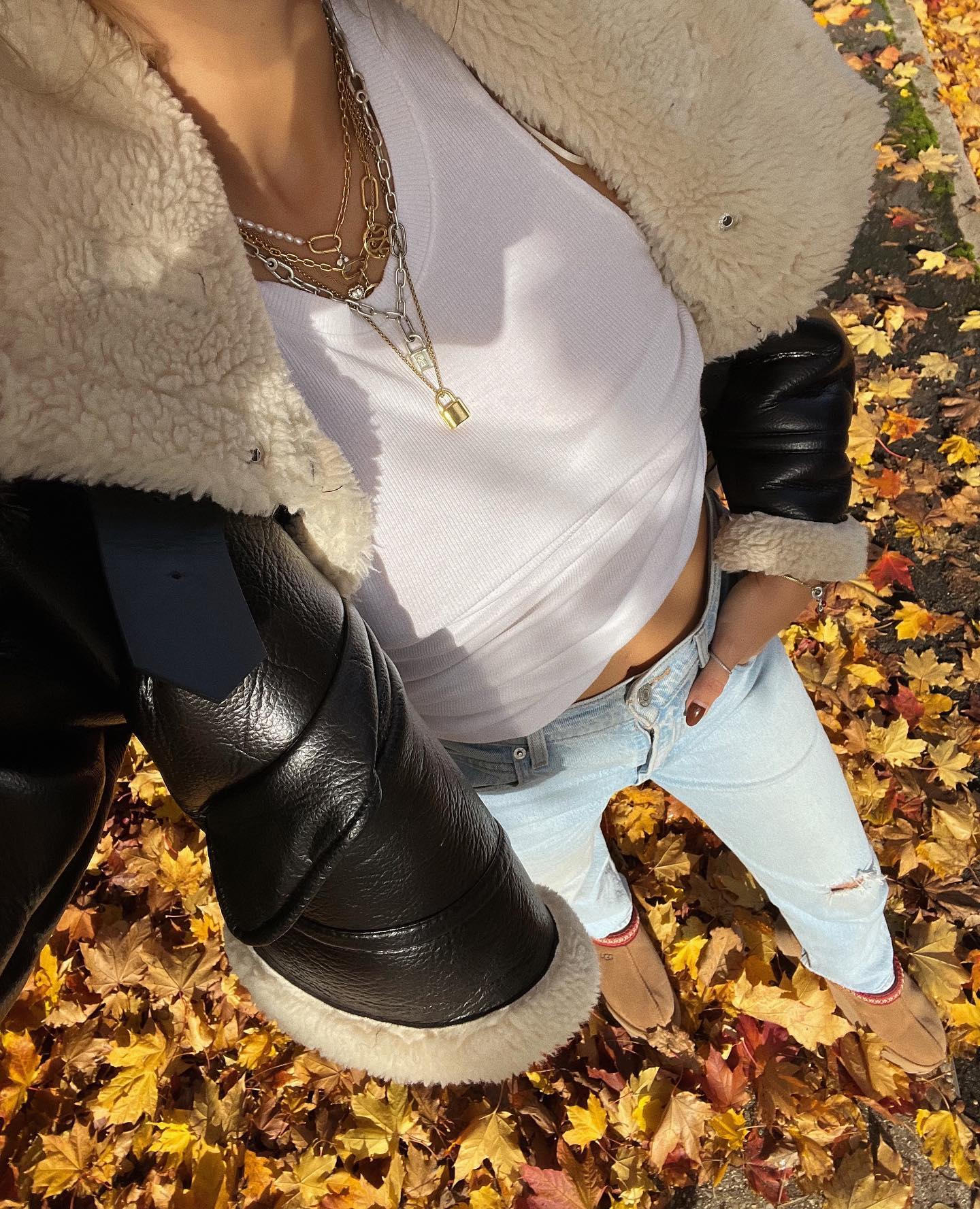 Ugg Boots with a Leather Jacket and Ripped Jeans Ugg Boots with a Leather Jacket and Ripped Jeans — Ugg Slippers Outfits