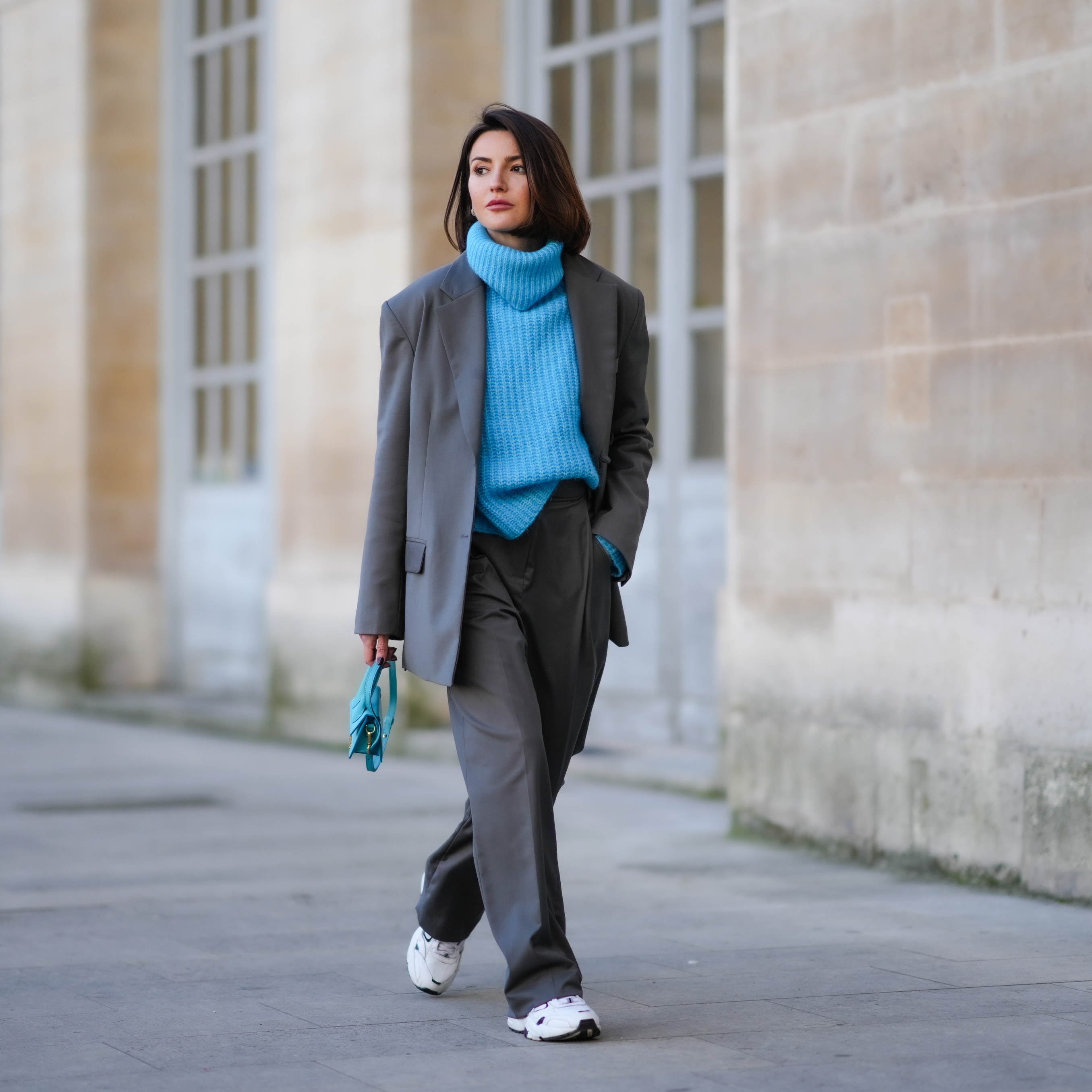 Bright Blue Turtleneck Under Blazer: Elevated Street Style Bright Blue Turtleneck Under Blazer: Elevated Street Style β Oversized Sweater Outfits