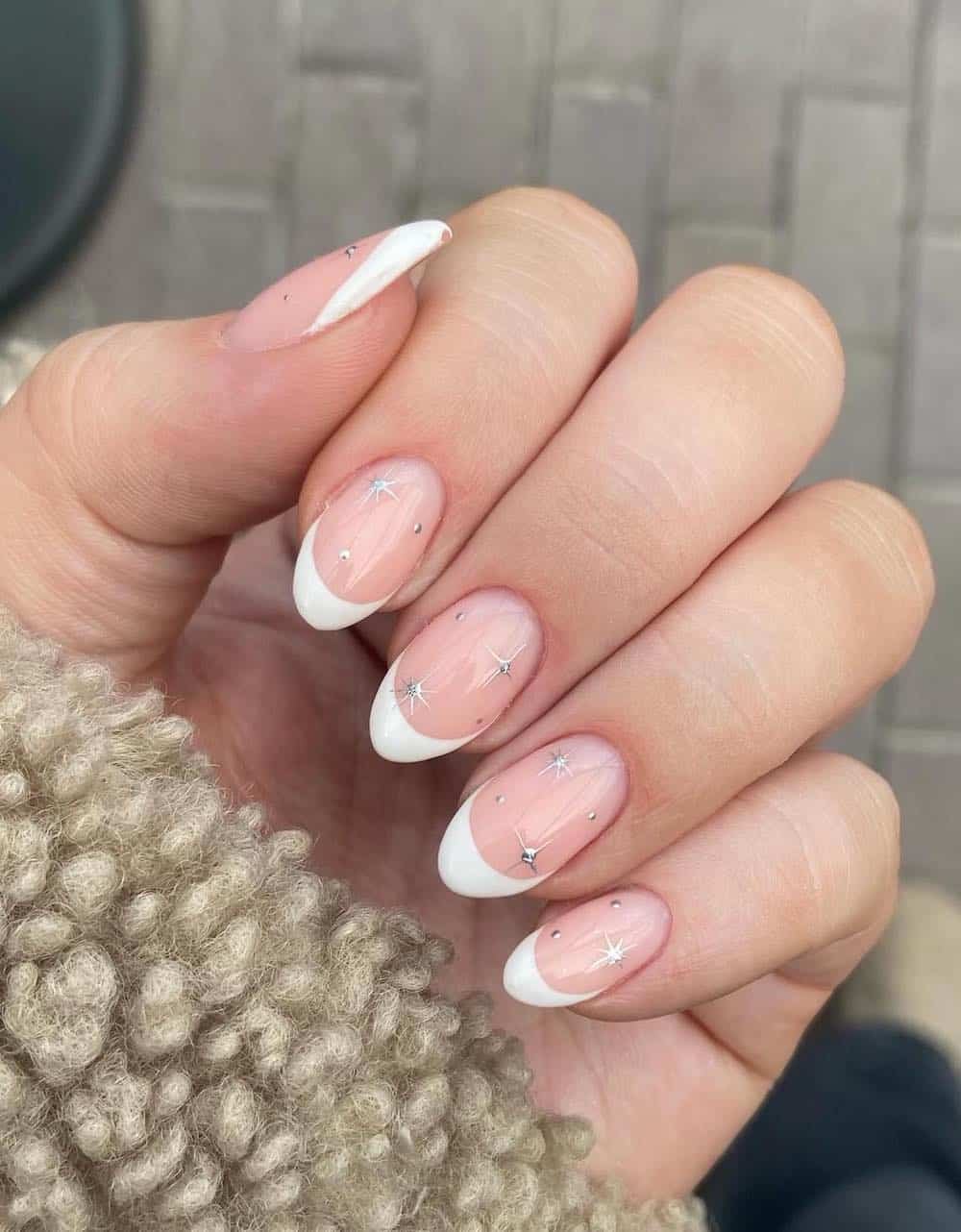 Pink French Tips Silver Star Glitter Almonds Pink French Tips Silver Star Glitter Almonds — Short Winter Almond Nails
