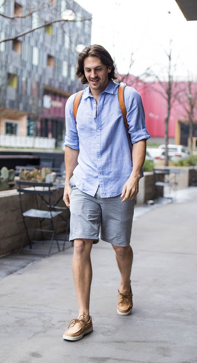 Lightweight Summer Casual: Rolled Sleeves and Boat Shoes — Mens Casual Outfits