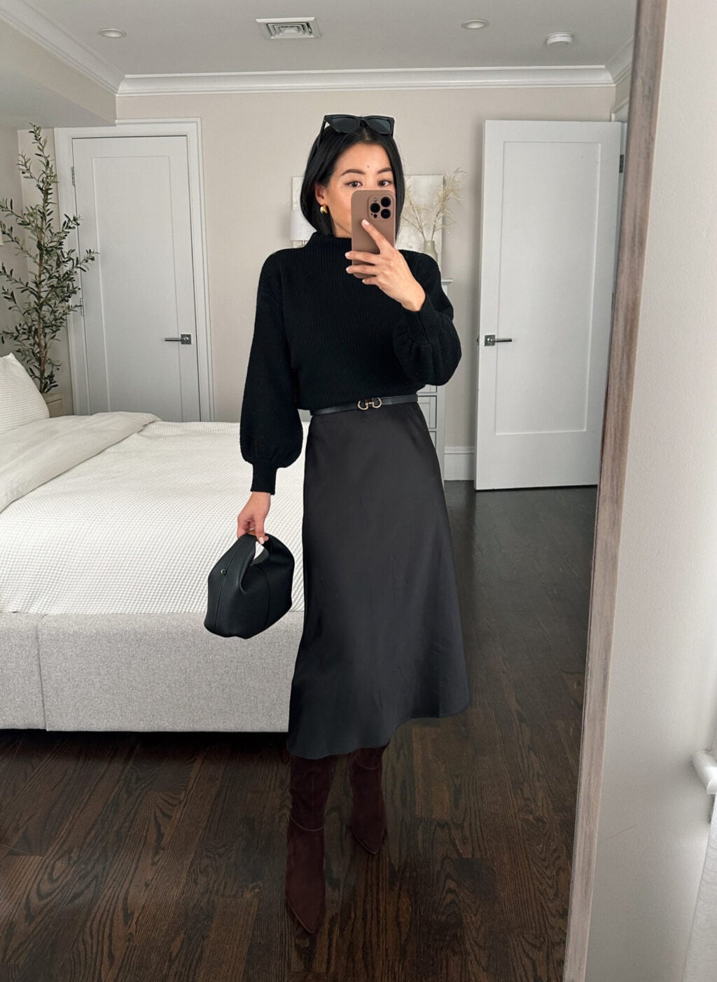 Black Satin Midi Skirt with Suede Boots Black Satin Midi Skirt with Suede Boots — Winter Skirt Outfits