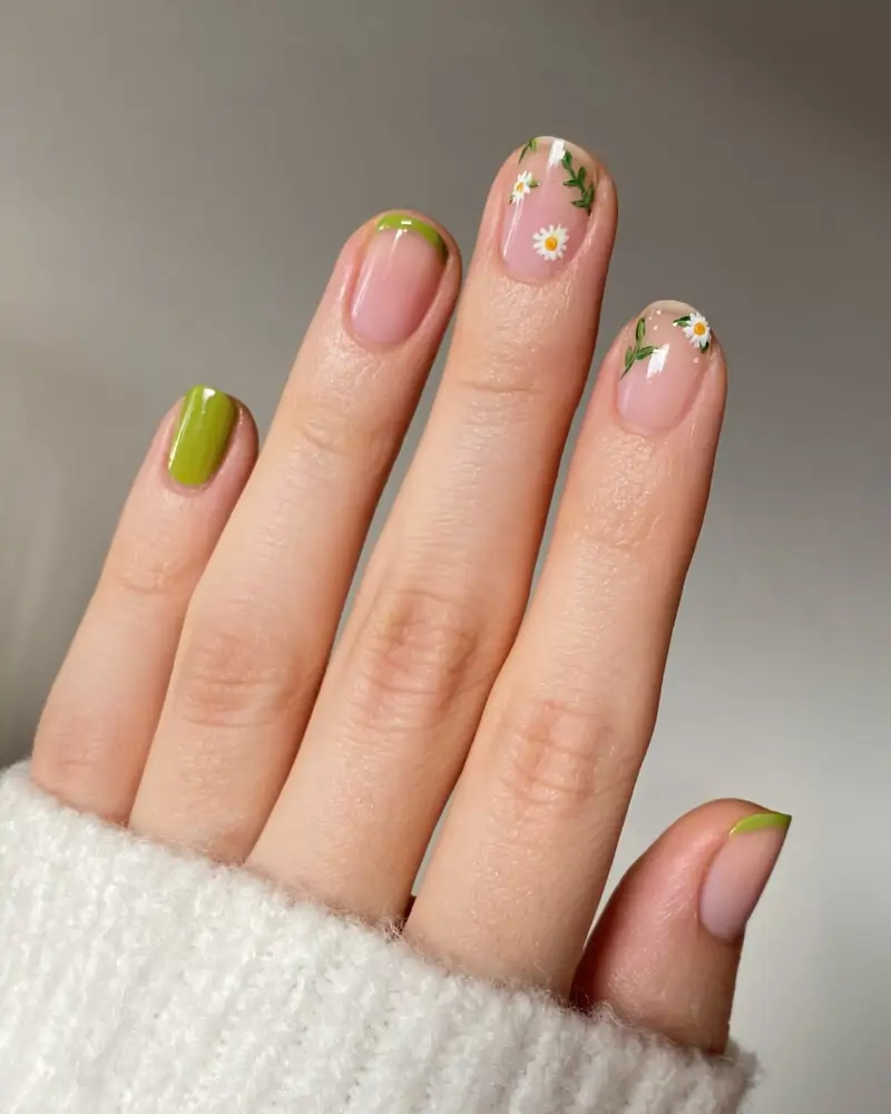 Glossy Visual Idea Glossy Visual Idea — Spring Floral Nails 2027