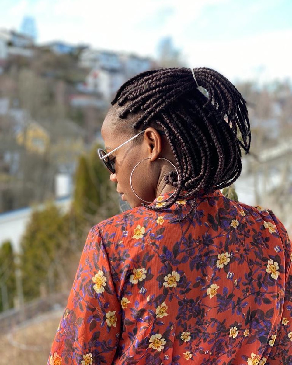 Shoulder-Length Box Braids in a High Ponytail Shoulder-Length Box Braids in a High Ponytail — Winter Knotless Braids
