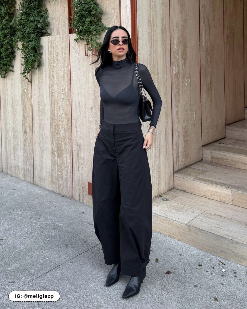 Black Wide-Leg Trousers with Pointed-Toe Ankle Boots for Streetwear Black Wide-Leg Trousers with Pointed-Toe Ankle Boots for Streetwear — Ankle Boots Outfits