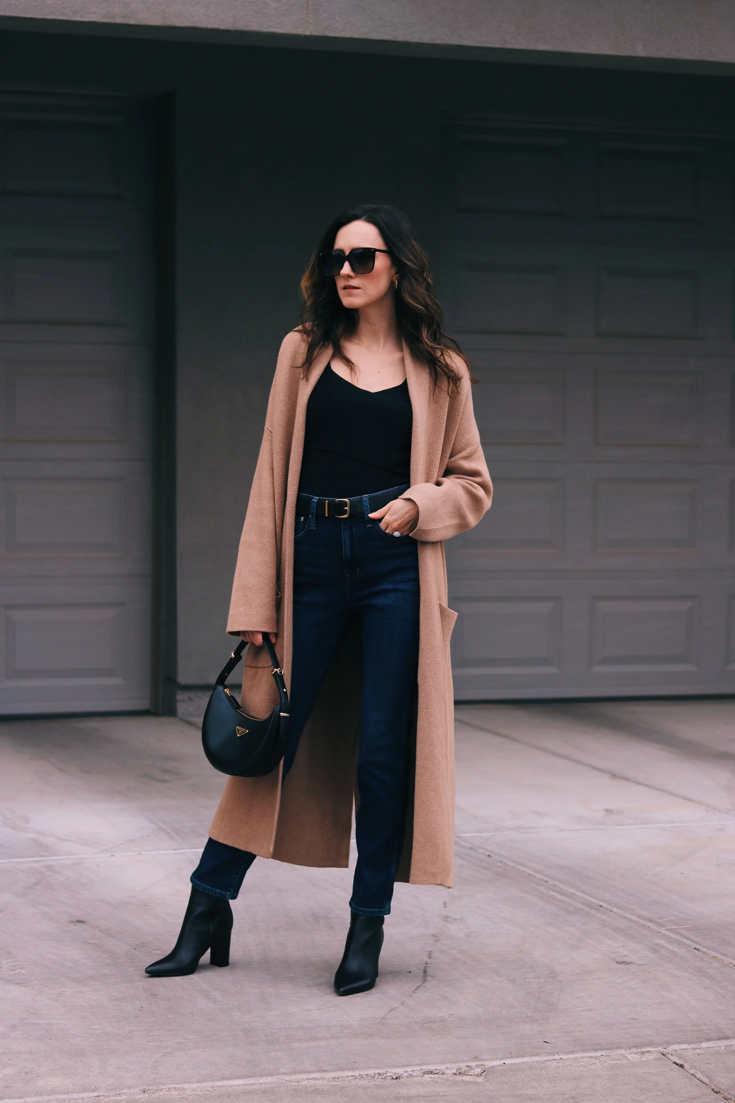 Longline Camel Coat with Black Top and Dark Jeans Longline Camel Coat with Black Top and Dark Jeans — Brown Coat Outfits