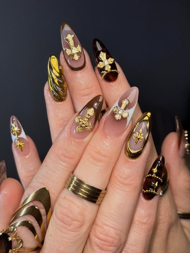 Tortoise Shell Stiletto Nails with Charms — Brown Nail Designs