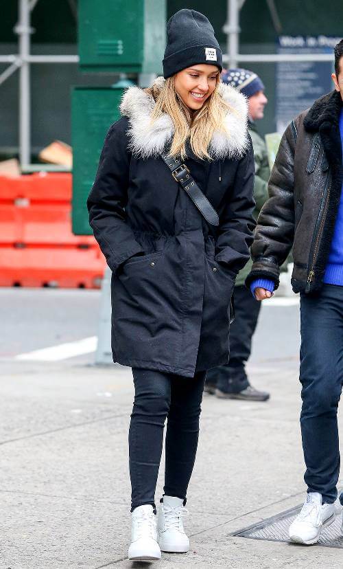 Black Parka with Fur-Trimmed Hood and White Sneakers Black Parka with Fur-Trimmed Hood and White Sneakers — Parka Outfits